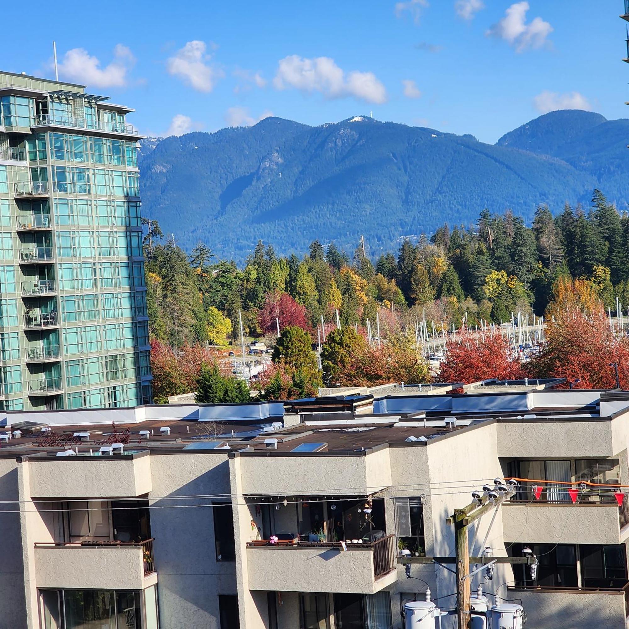 Times Square Suites Hotel Vancouver Eksteriør billede