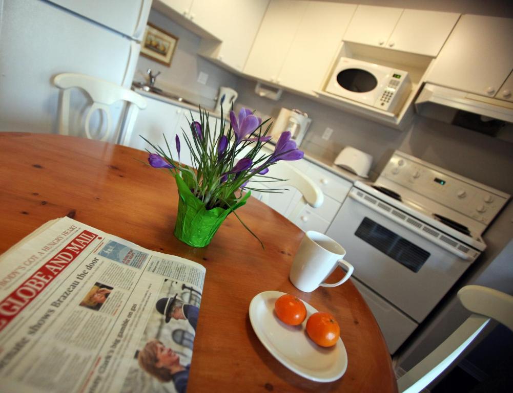 Times Square Suites Hotel Vancouver Eksteriør billede